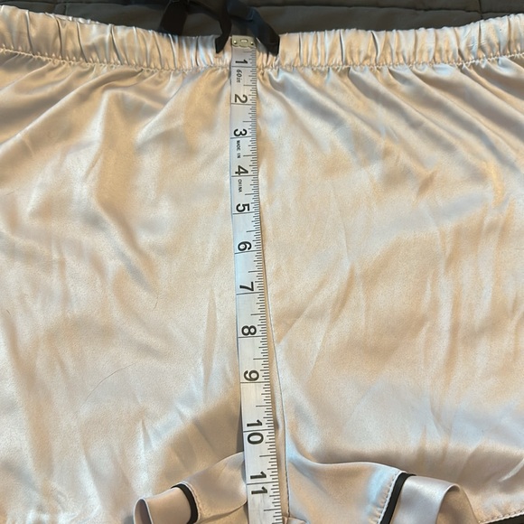 Stars Above Womens Silky Elastic Waist with Drawstring Pajama Shorts Large - Picture 8 of 10